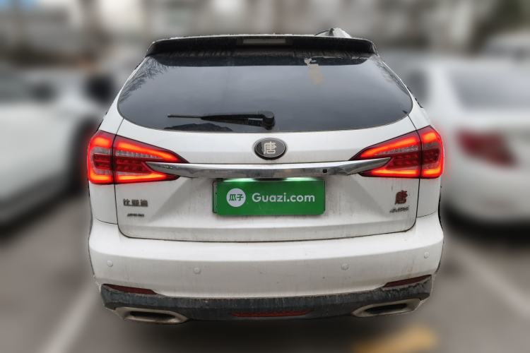 Used BYD Tang New Energy 2015 2.0T Four-Wheel-Drive Flagship Model Rear