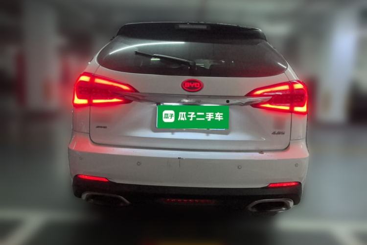 Used BYD Tang New Energy 2015 2.0T Four-Wheel-Drive Flagship Model Rear