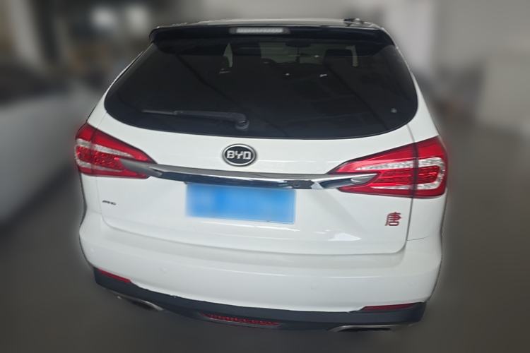 Used BYD Tang New Energy 2015 2.0T Four-Wheel-Drive Flagship Model Rear