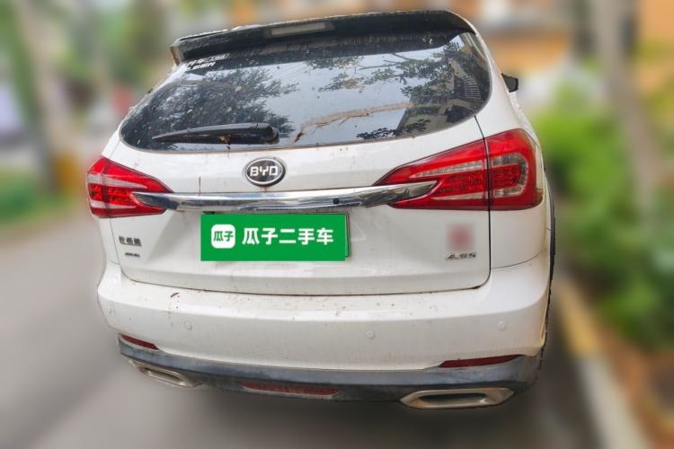 Used BYD Tang New Energy 2015 2.0T Four-Wheel-Drive Flagship Model Rear