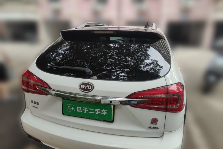 Used BYD Tang New Energy 2015 2.0T Four-Wheel-Drive Flagship Model Rear