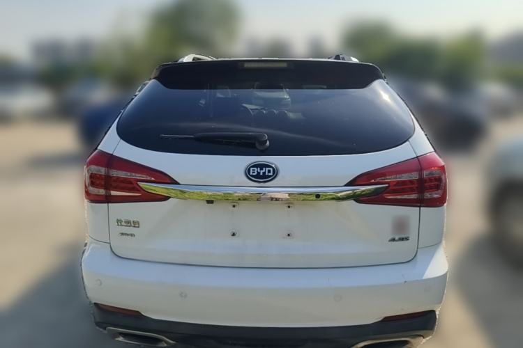 Used BYD Tang New Energy 2015 2.0T Four-Wheel-Drive Flagship Model Rear