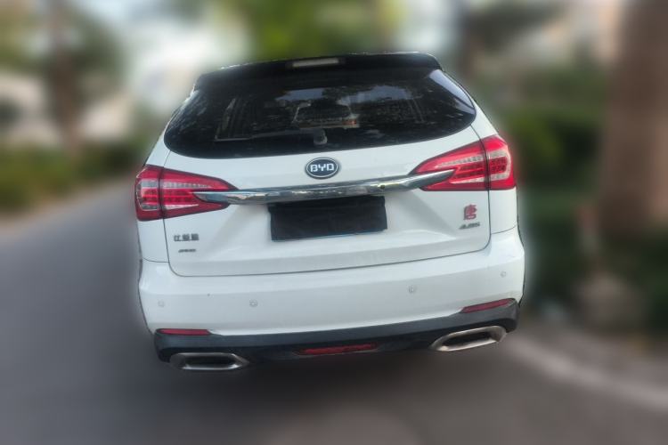 Used BYD Tang New Energy 2015 2.0T Four-Wheel-Drive Flagship Model Rear