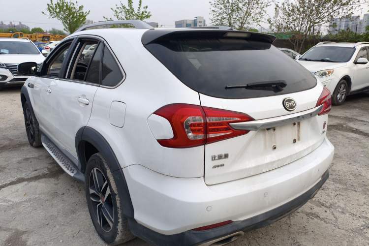 Used BYD Tang New Energy 2015 2.0T Four-Wheel-Drive Flagship Model Rear Left 45 Deg