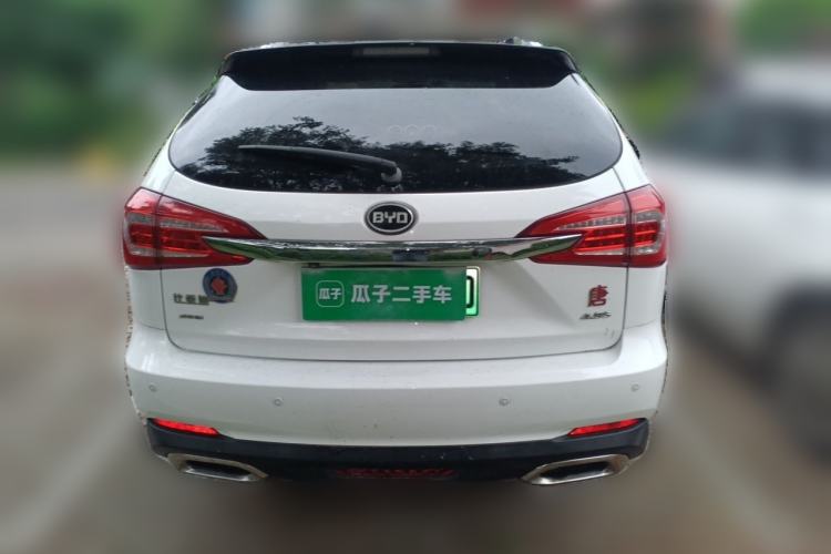 Used BYD Tang New Energy 2015 2.0T Four-Wheel-Drive Flagship Model Rear