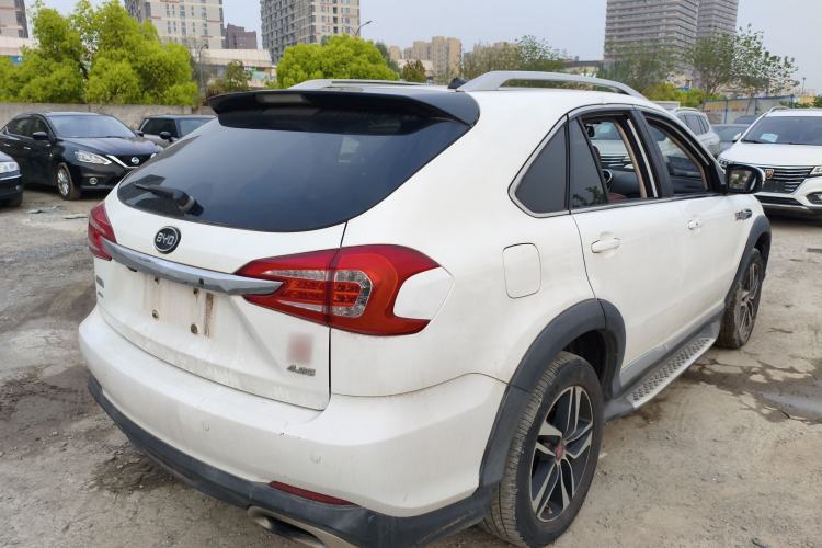 Used BYD Tang New Energy 2015 2.0T Four-Wheel-Drive Flagship Model Rear Right 45 Deg