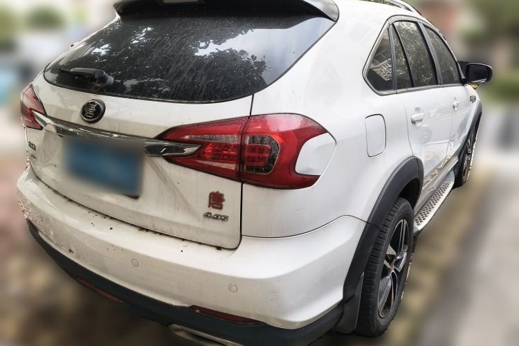 Used BYD Tang New Energy 2015 2.0T Four-Wheel-Drive Flagship Model Rear Right 45 Deg