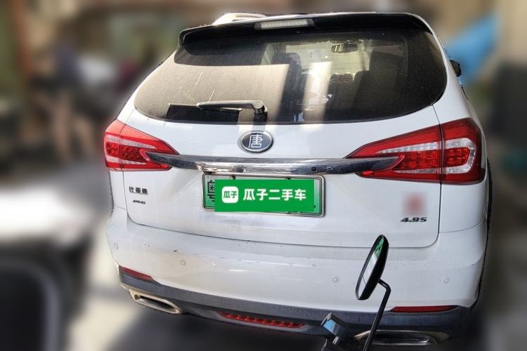 Used BYD Tang New Energy 2015 2.0T Four-Wheel-Drive Flagship Model Rear
