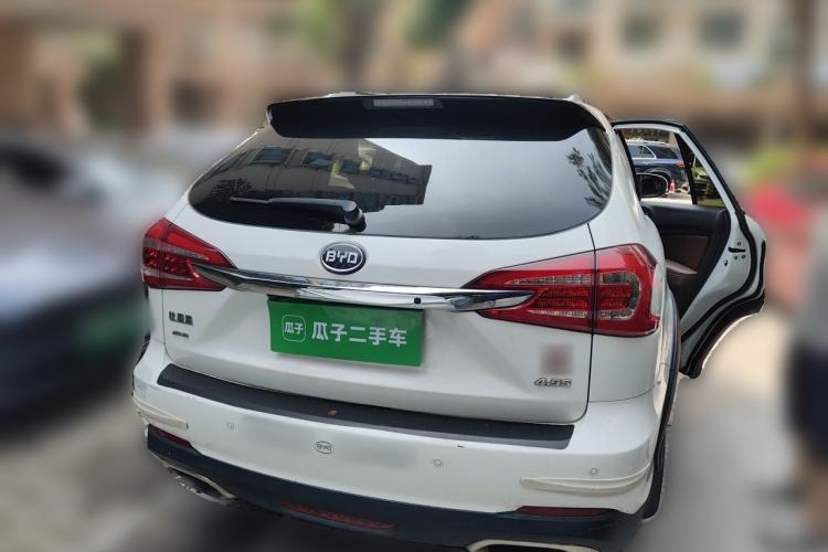 Used BYD Tang New Energy 2015 2.0T Four-Wheel-Drive Flagship Model Rear
