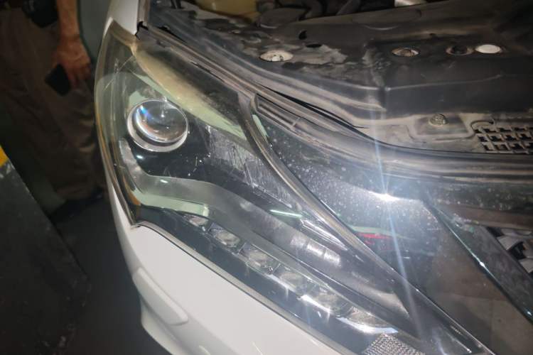 Used BYD Tang New Energy 2015 2.0T Four-Wheel-Drive Flagship Model Right Front Headlight