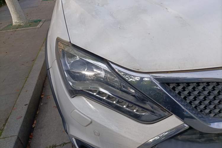 Used BYD Tang New Energy 2015 2.0T Four-Wheel-Drive Flagship Model Right Front Headlight