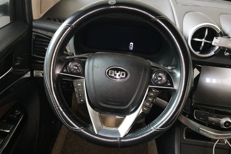 Used BYD Tang New Energy 2015 2.0T Four-Wheel-Drive Flagship Model Steering Wheel