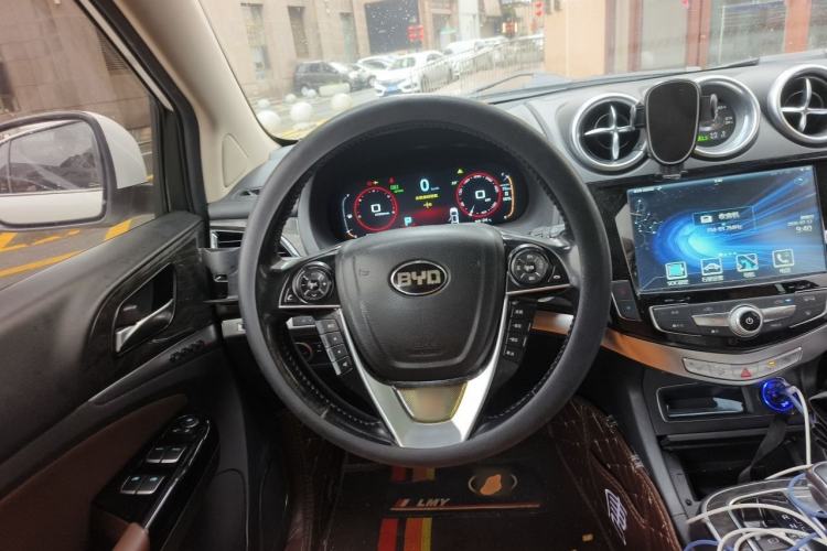 Used BYD Tang New Energy 2015 2.0T Four-Wheel-Drive Flagship Model Steering Wheel