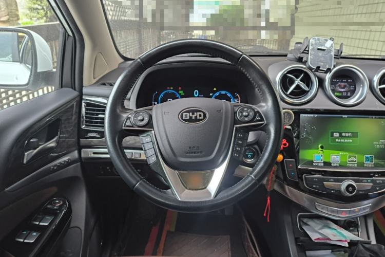 Used BYD Tang New Energy 2015 2.0T Four-Wheel-Drive Flagship Model Steering Wheel