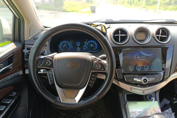 Used BYD Tang New Energy 2015 2.0T Four-Wheel-Drive Flagship Model Steering Wheel
