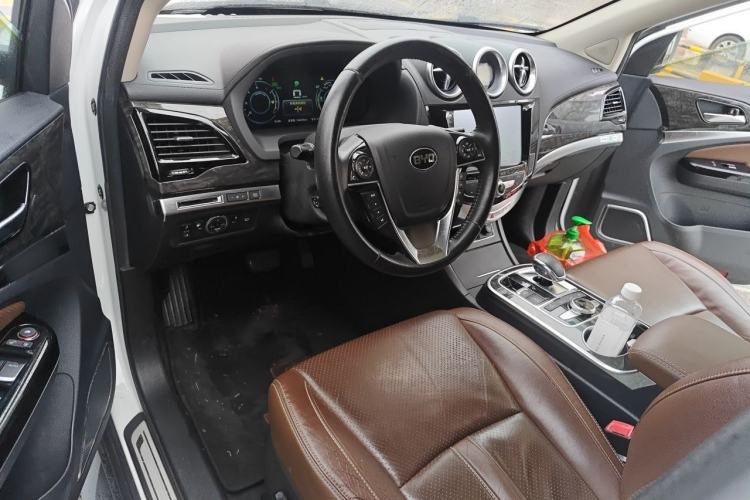 Used BYD Tang New Energy 2015 2.0T Four-Wheel-Drive Flagship Model Steering Wheel