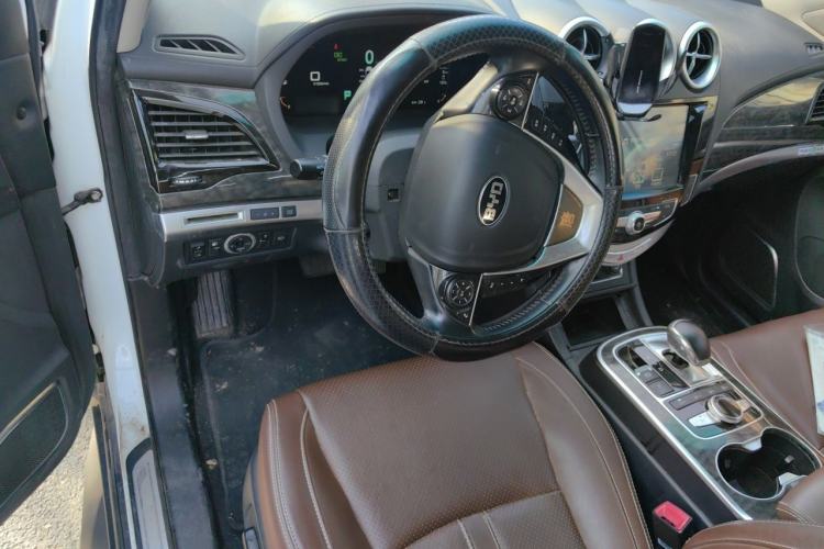 Used BYD Tang New Energy 2015 2.0T Four-Wheel-Drive Flagship Model Steering Wheel