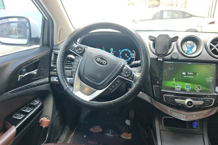 Used BYD Tang New Energy 2015 2.0T Four-Wheel-Drive Flagship Model Steering Wheel