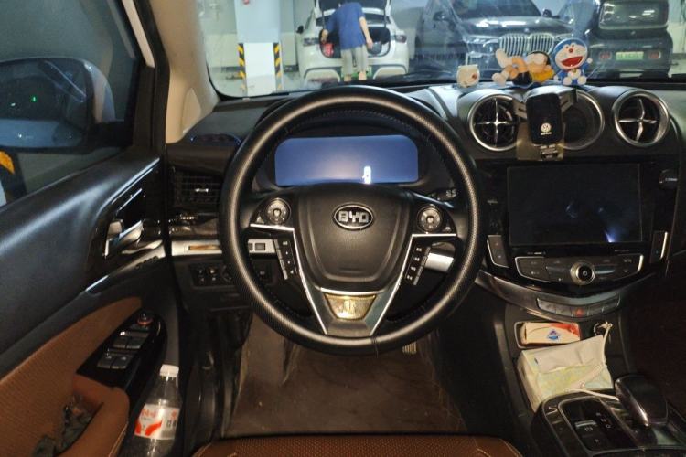 Used BYD Tang New Energy 2015 2.0T Four-Wheel-Drive Flagship Model Steering Wheel