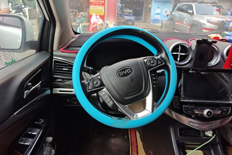 Used BYD Tang New Energy 2015 2.0T Four-Wheel-Drive Flagship Model Steering Wheel