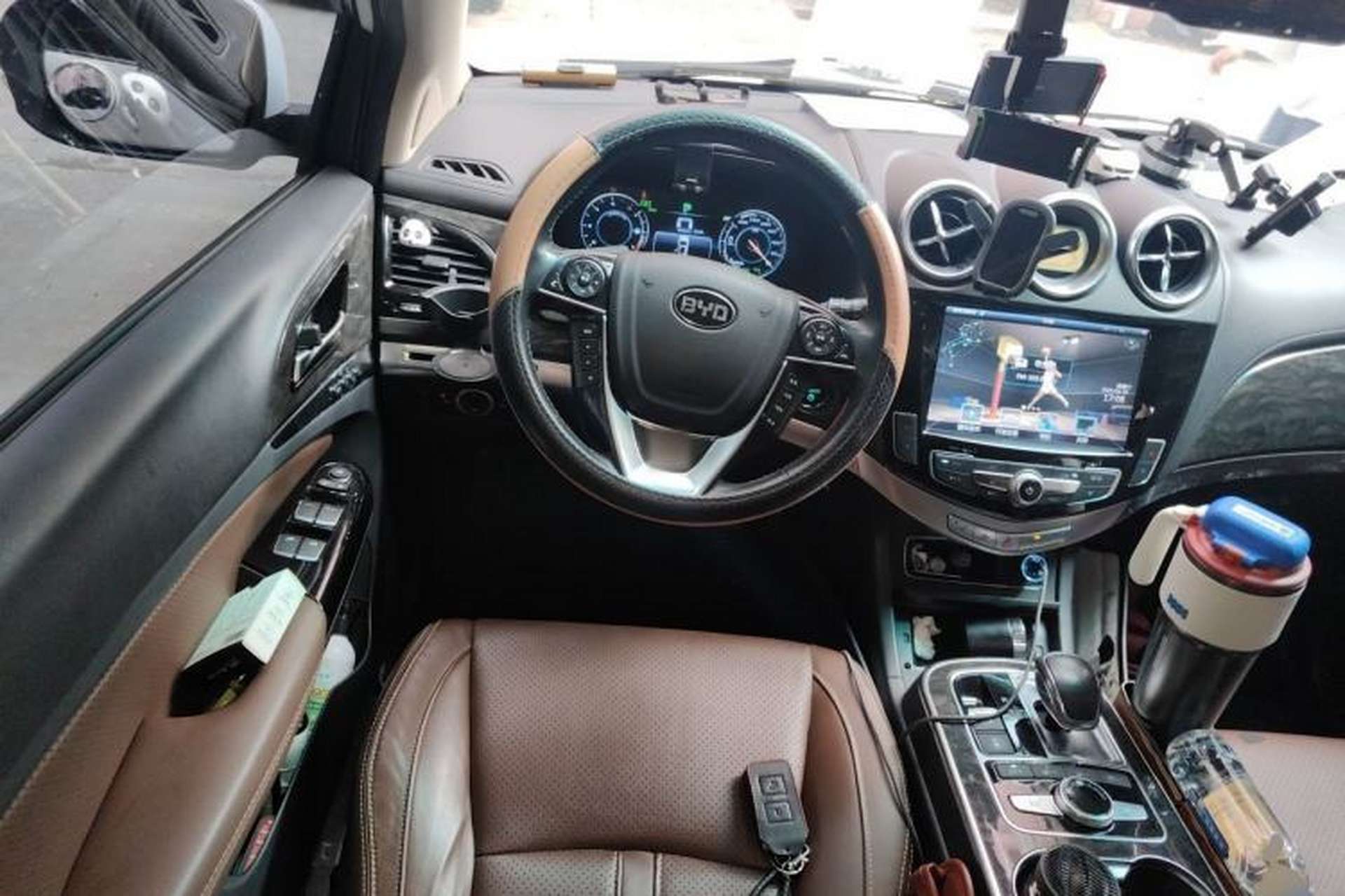 Used BYD Tang New Energy 2015 2.0T Four-Wheel-Drive Flagship Model Steering Wheel