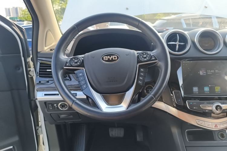 Used BYD Tang New Energy 2015 2.0T Four-Wheel-Drive Flagship Model Steering Wheel