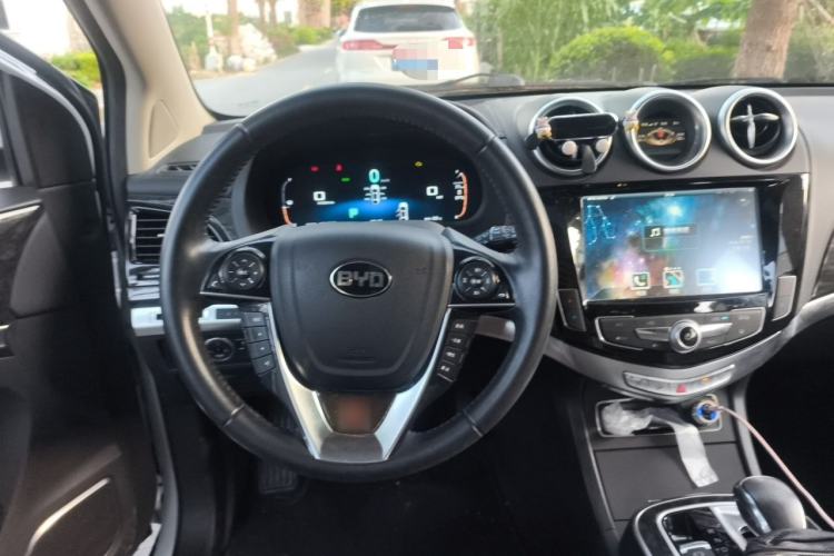 Used BYD Tang New Energy 2015 2.0T Four-Wheel-Drive Flagship Model Steering Wheel