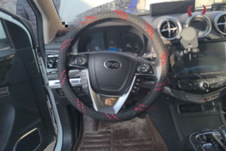 Used BYD Tang New Energy 2015 2.0T Four-Wheel-Drive Flagship Model Steering Wheel