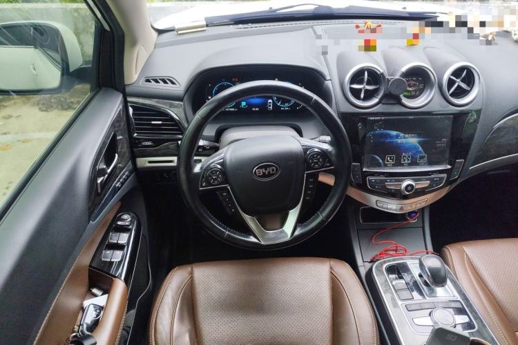 Used BYD Tang New Energy 2015 2.0T Four-Wheel-Drive Flagship Model Steering Wheel