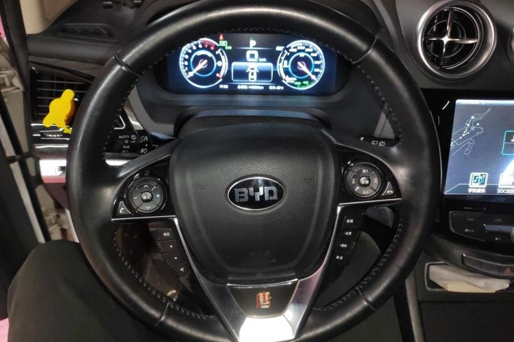 Used BYD Tang New Energy 2015 2.0T Four-Wheel-Drive Flagship Model Steering Wheel