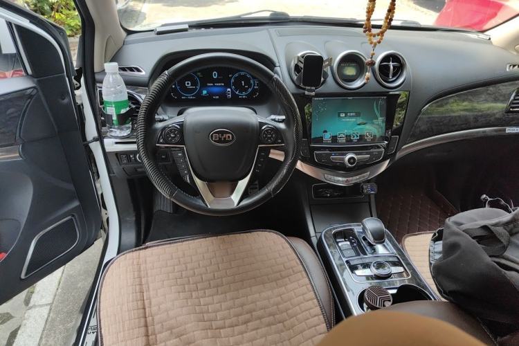 Used BYD Tang New Energy 2015 2.0T Four-Wheel-Drive Flagship Model Steering Wheel
