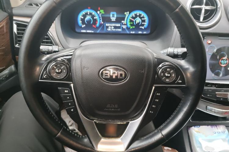 Used BYD Tang New Energy 2015 2.0T Four-Wheel-Drive Flagship Model Steering Wheel