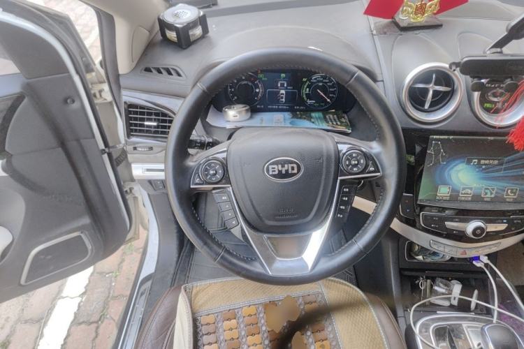 Used BYD Tang New Energy 2015 2.0T Four-Wheel-Drive Flagship Model Steering Wheel