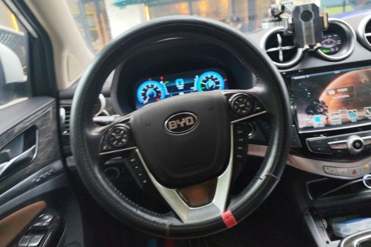 Used BYD Tang New Energy 2015 2.0T Four-Wheel-Drive Flagship Model Steering Wheel