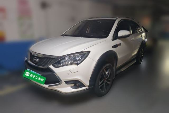 Used BYD Tang New Energy 2015 2.0T Four-Wheel-Drive Flagship Model