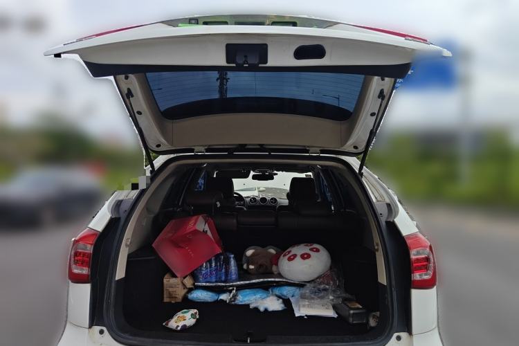 Used BYD Tang New Energy 2015 2.0T Four-Wheel-Drive Flagship Model Trunk