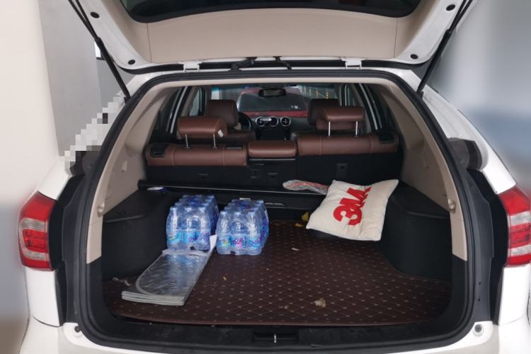 Used BYD Tang New Energy 2015 2.0T Four-Wheel-Drive Flagship Model Trunk