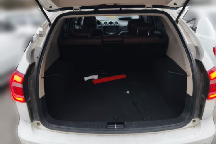 Used BYD Tang New Energy 2015 2.0T Four-Wheel-Drive Flagship Model Trunk