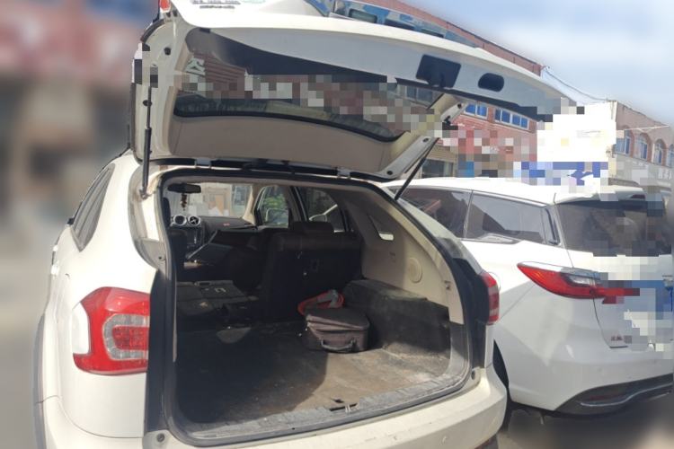 Used BYD Tang New Energy 2015 2.0T Four-Wheel-Drive Flagship Model Trunk