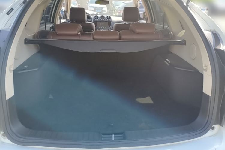 Used BYD Tang New Energy 2015 2.0T Four-Wheel-Drive Flagship Model Trunk