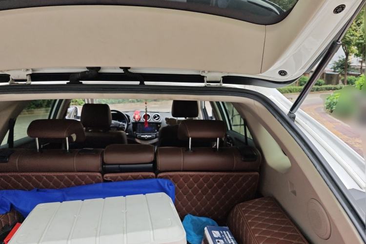 Used BYD Tang New Energy 2015 2.0T Four-Wheel-Drive Flagship Model Trunk