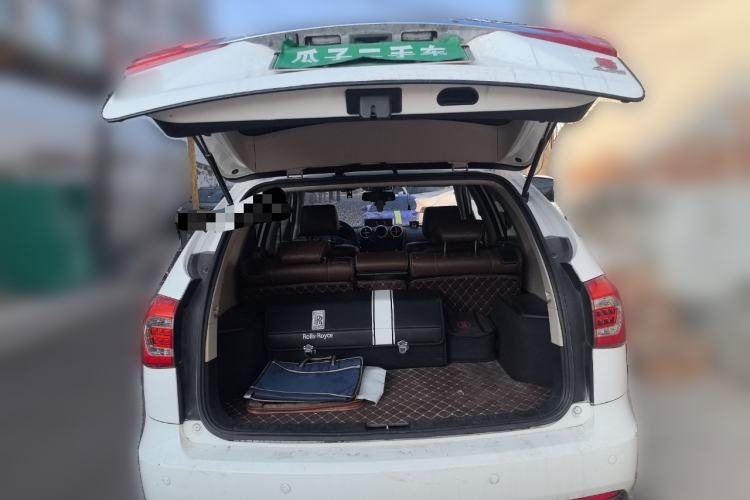 Used BYD Tang New Energy 2015 2.0T Four-Wheel-Drive Flagship Model Trunk