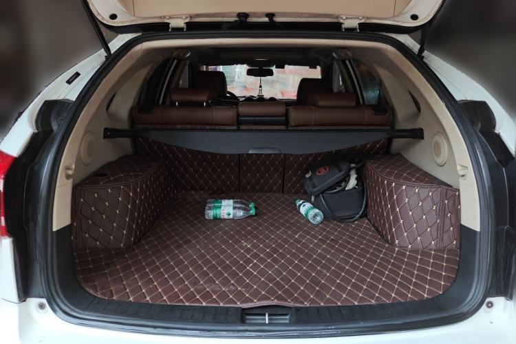 Used BYD Tang New Energy 2015 2.0T Four-Wheel-Drive Flagship Model Trunk