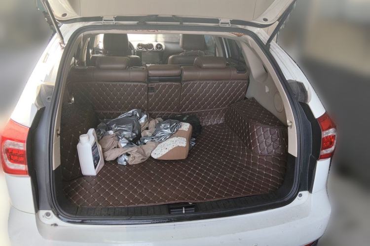 Used BYD Tang New Energy 2015 2.0T Four-Wheel-Drive Flagship Model Trunk