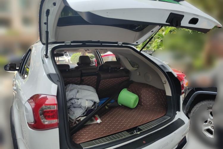 Used BYD Tang New Energy 2015 2.0T Four-Wheel-Drive Flagship Model Trunk