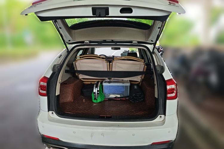 Used BYD Tang New Energy 2015 2.0T Four-Wheel-Drive Flagship Model Trunk