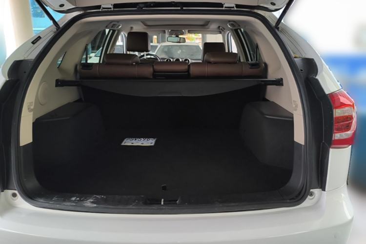Used BYD Tang New Energy 2015 2.0T Four-Wheel-Drive Flagship Model Trunk