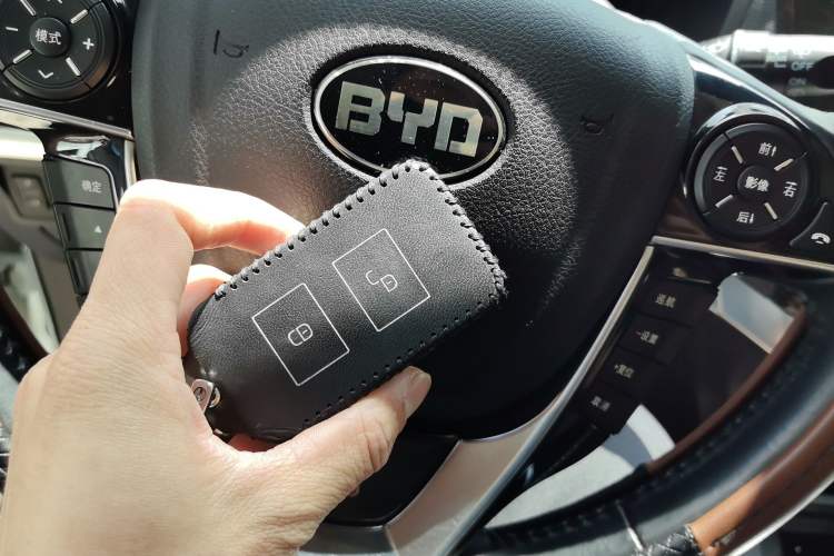 Used BYD Tang New Energy 2015 2.0T Four-Wheel-Drive Flagship Model Vehicle Key