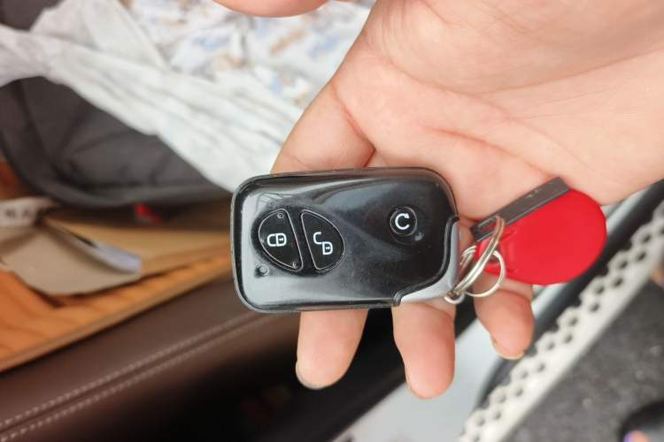 Used BYD Tang New Energy 2015 2.0T Four-Wheel-Drive Flagship Model Vehicle Key