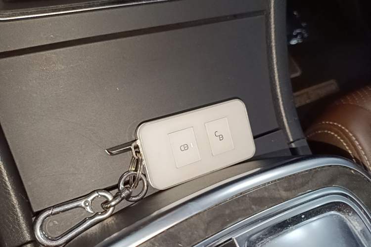 Used BYD Tang New Energy 2015 2.0T Four-Wheel-Drive Flagship Model Vehicle Key